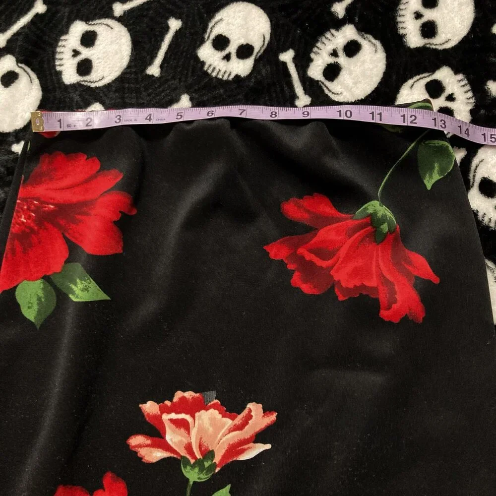 REVAMPED Black red green floral print bodycon pencil skirt XS SMALL wiggle skirt - Picture 6 of 12